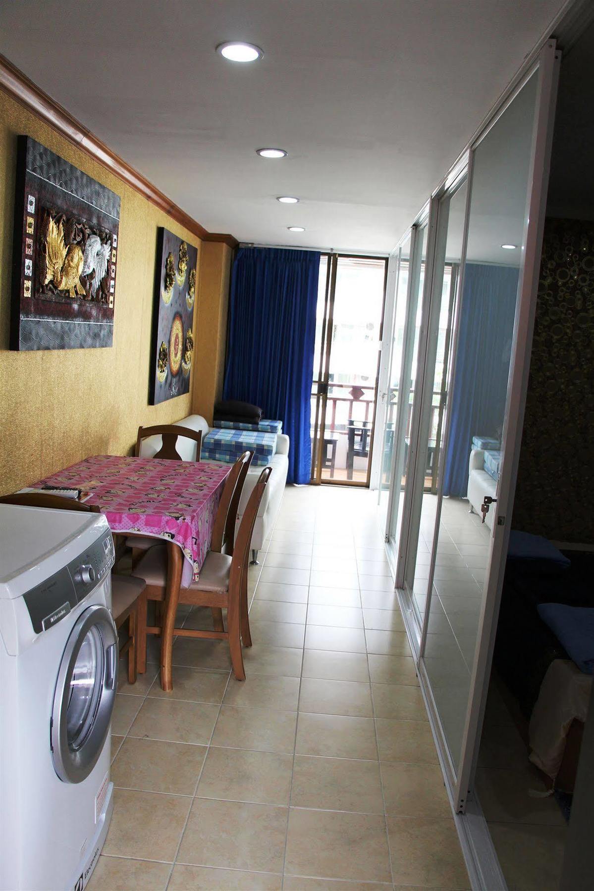 Jomtien Good Luck Apartment Ngoại thất bức ảnh